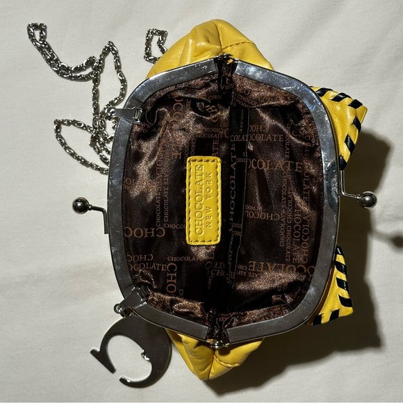 Chocolate New York Brown Faux Leather Purse - Picture 3 of 4